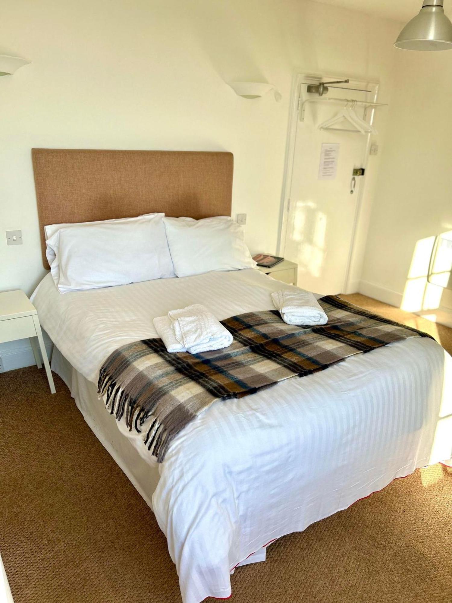 Cadgwith Cove Inn 외부 사진