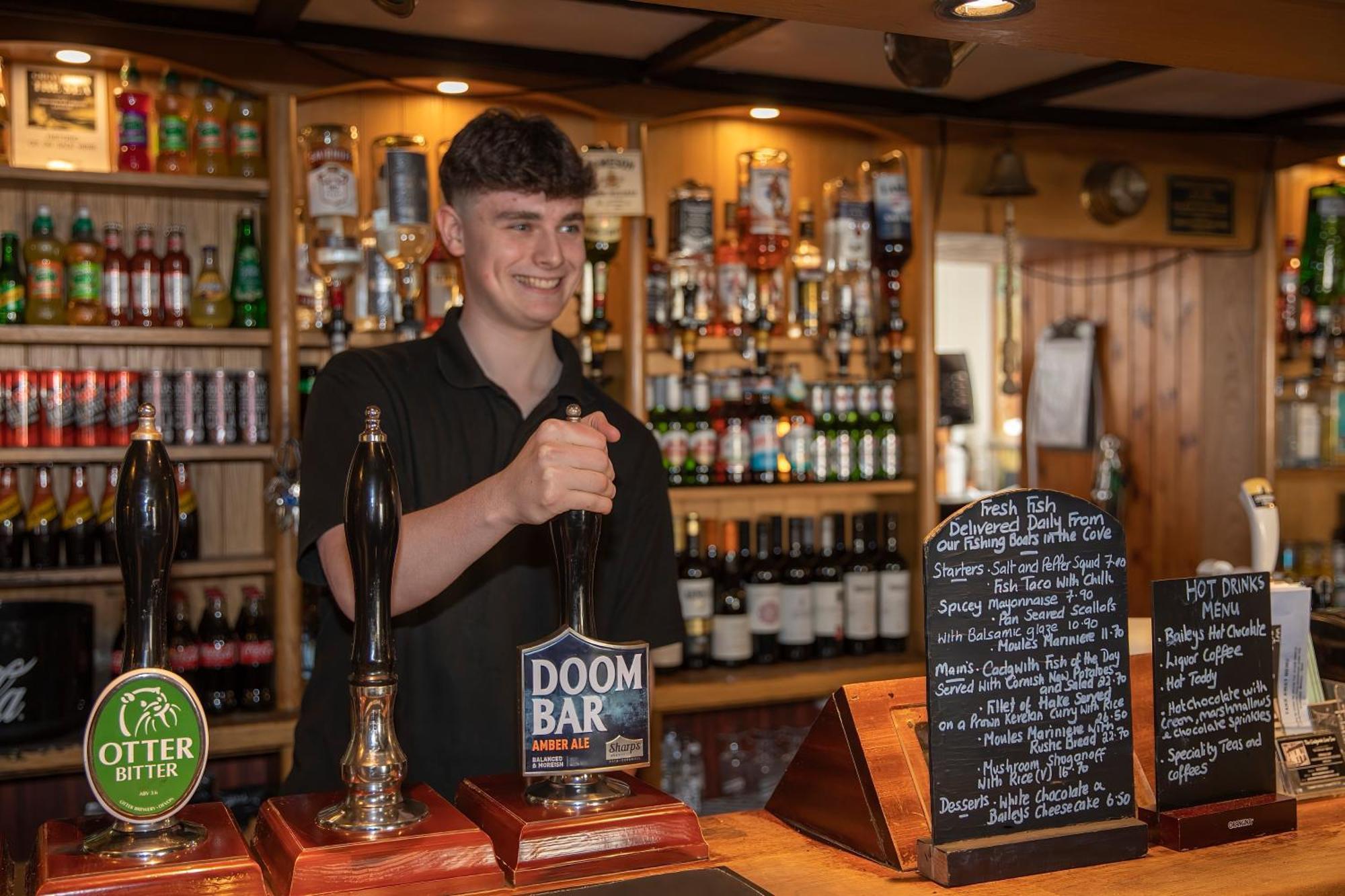 Cadgwith Cove Inn 외부 사진