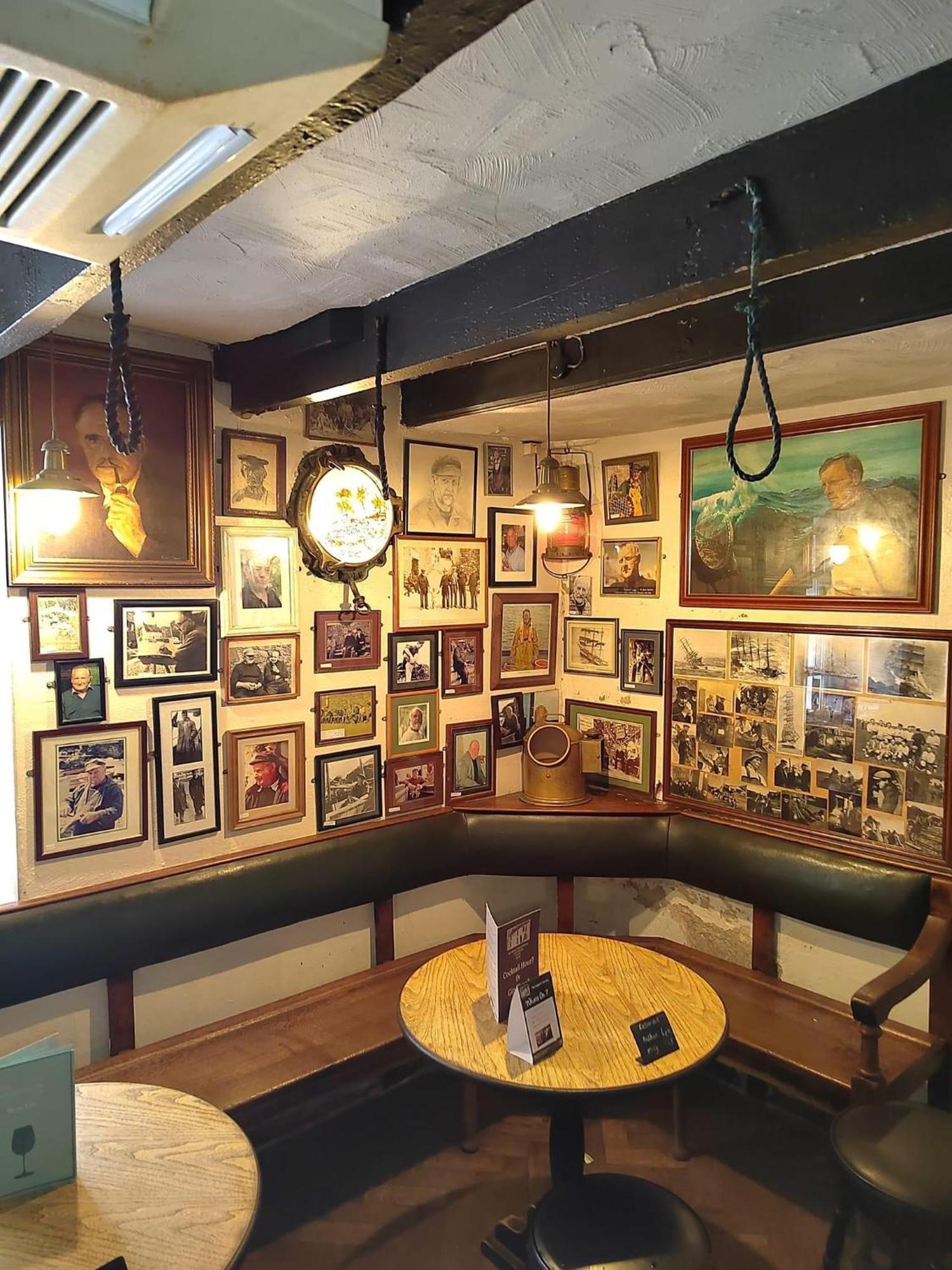 Cadgwith Cove Inn 외부 사진