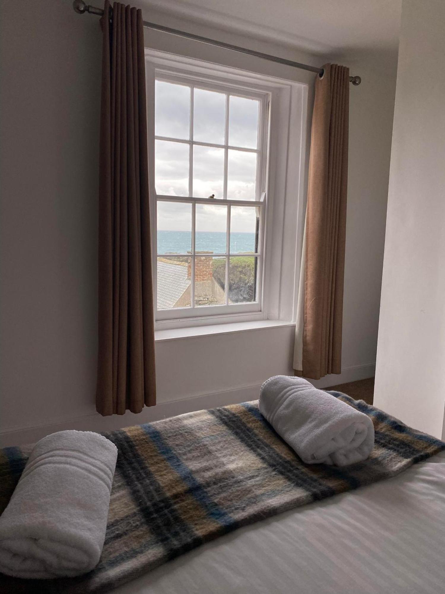 Cadgwith Cove Inn 외부 사진