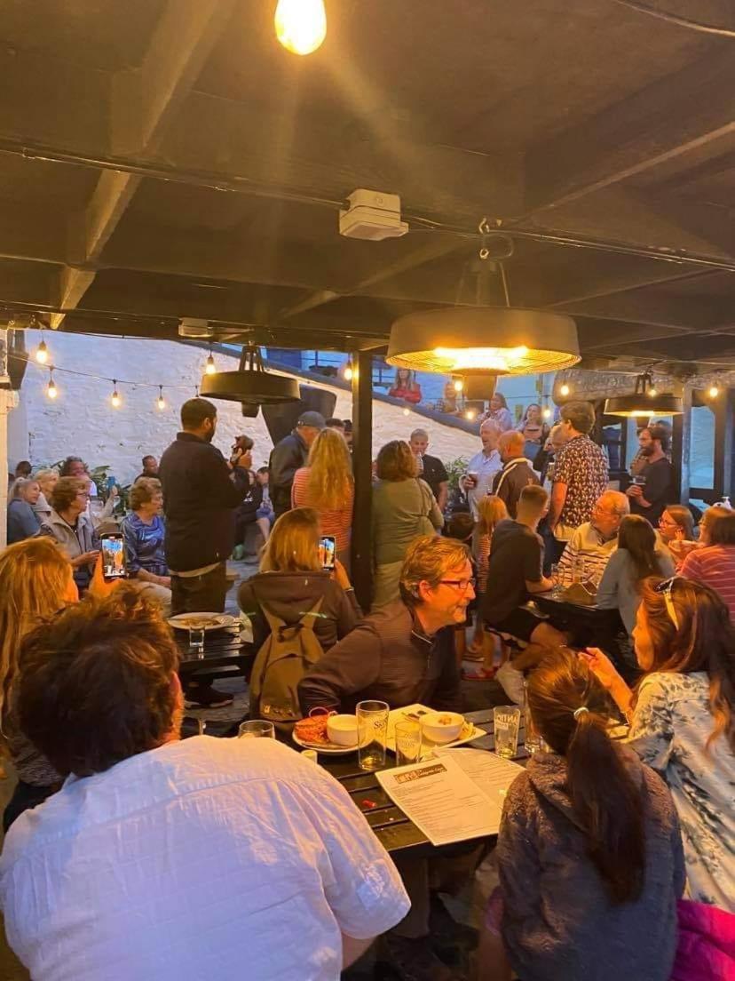Cadgwith Cove Inn 외부 사진